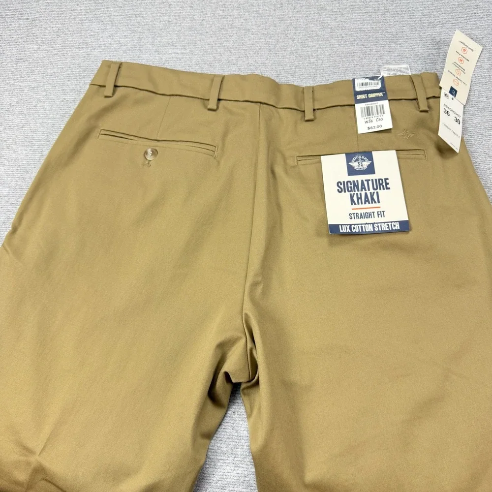 Dockers Signature Khaki Mens 36x30 Tan Straight Fit‎ Lux Cotton Stretch MSRP $62